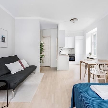 Wehost Modern Scandinavian Studio In Trendy Kallio Helsinki Buitenkant foto